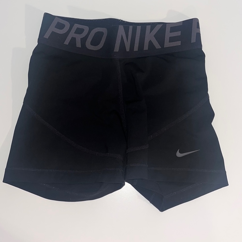 women’s nike pros